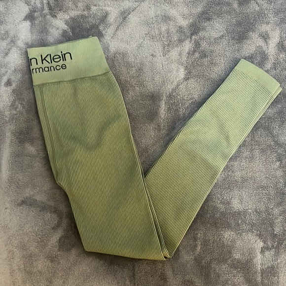 Calvin Klein Performance Ribbed High Waist 7/8 Leggings👟 - Picture 1 of 4